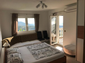  Apartment Santa Marina  Примоштен